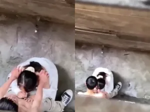 Quay lén nữ sinh bú chim cô bạn gái ở khe nhà